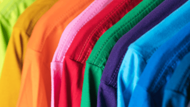 איך להתאים צבעים בבגדים ולהתלבש בסטייל